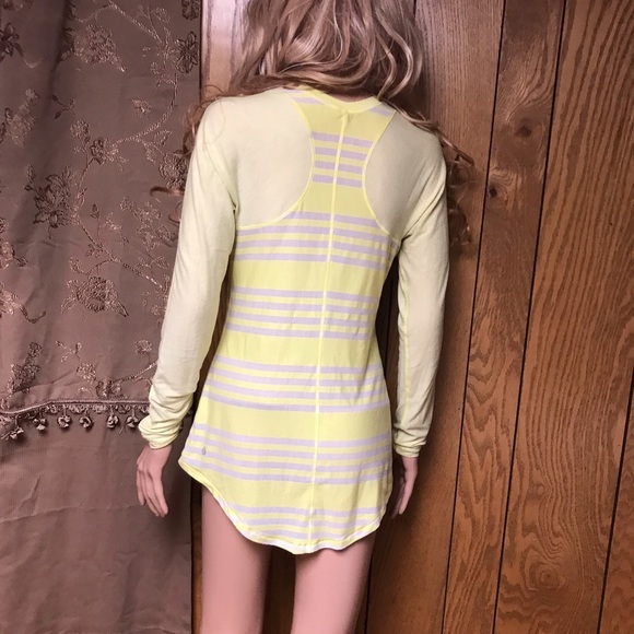 Lululemon Long Sleeve Shirt-Size 6 Yellow - Picture 4 of 12